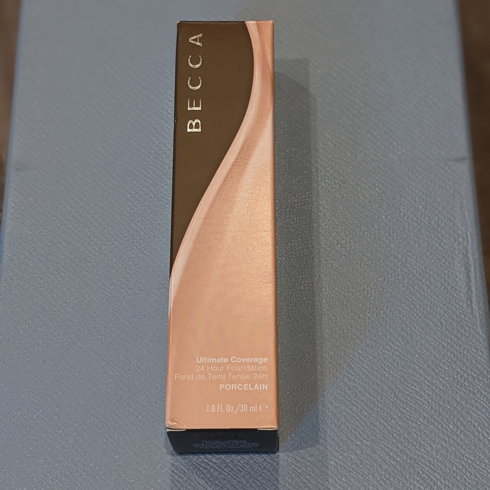 HP🎉New Becca Foundation - Porcelain 🎉Host Pick💖
